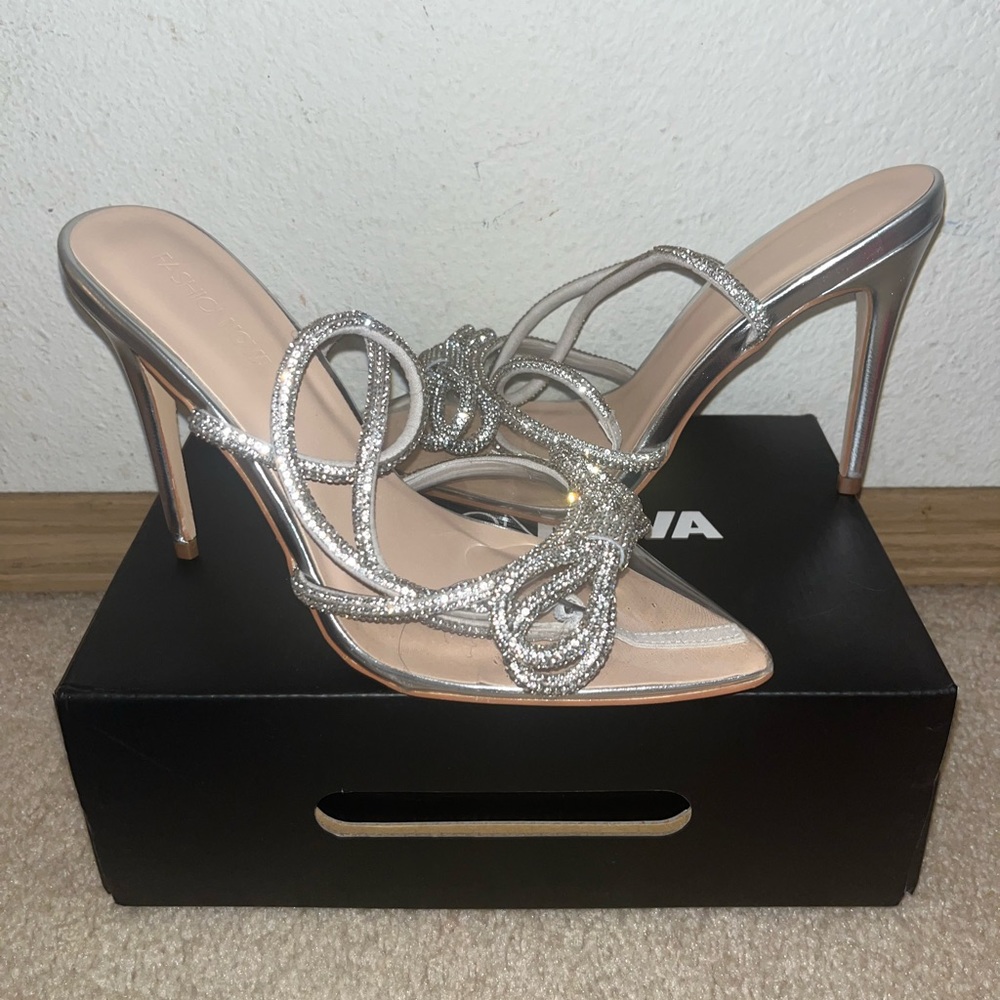Fashion Silver Rhinestone Bow Heels